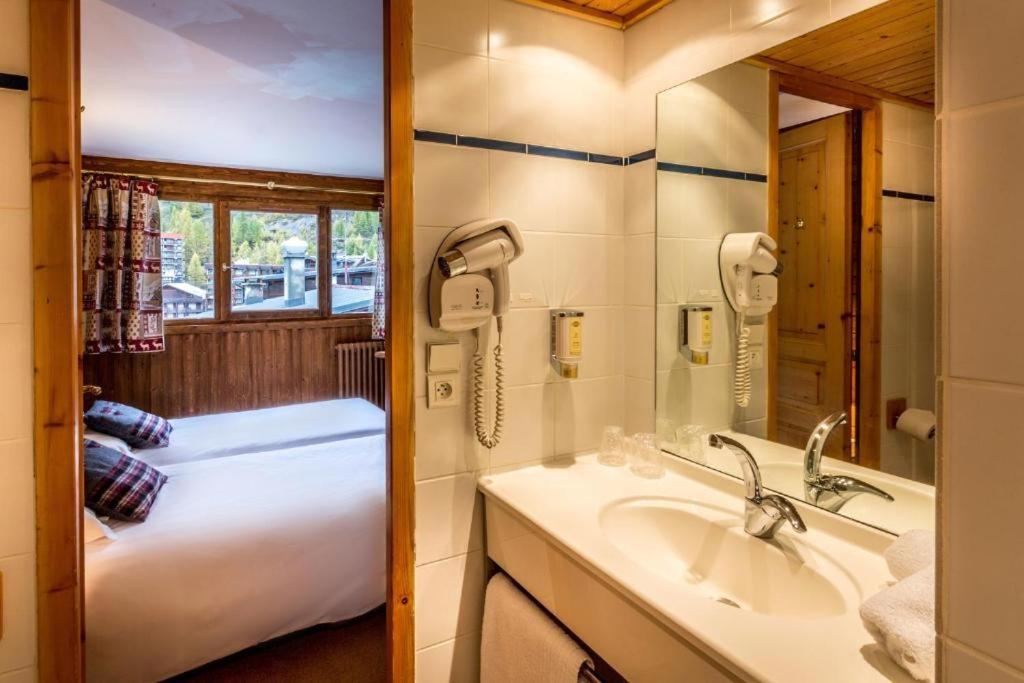 Hotel Les Cretes Blanches 3*