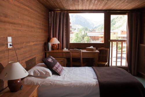 Les Cretes Blanches Hotel 3*